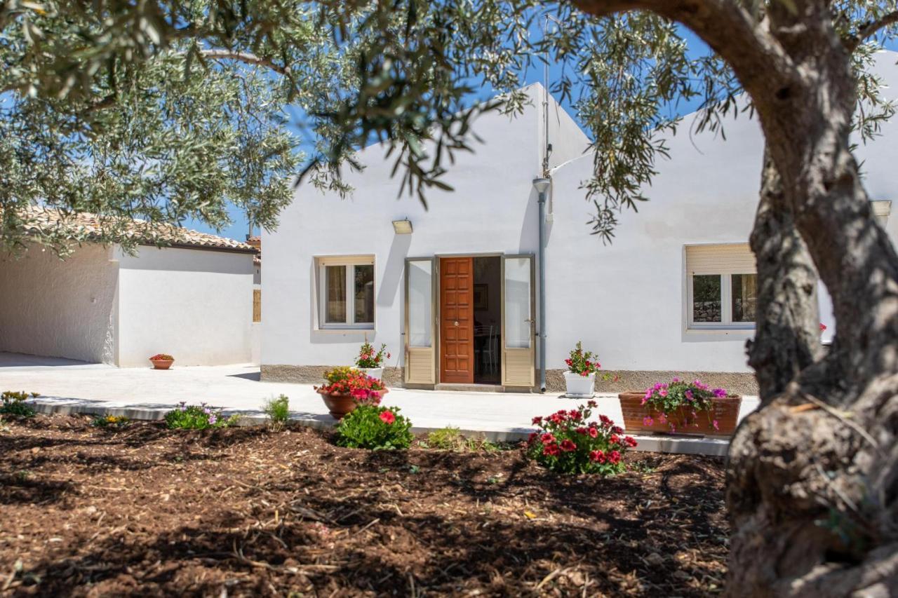Casa Vacanza I Due Ulivi Μόντικα Εξωτερικό φωτογραφία