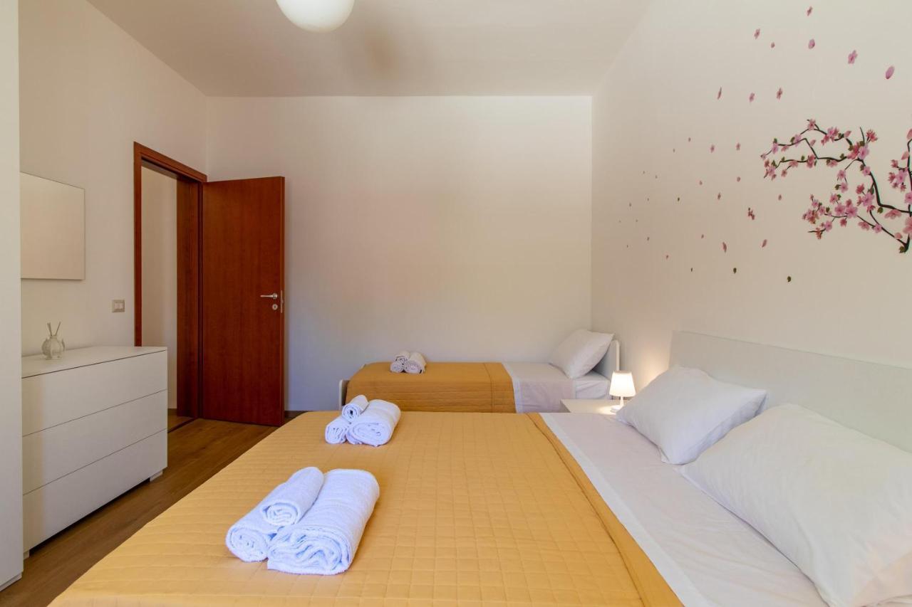 Casa Vacanza I Due Ulivi Μόντικα Εξωτερικό φωτογραφία